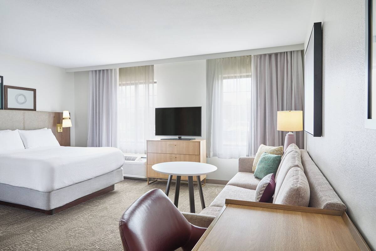 1 quarto, roupas de cama premium, cofres nos quartos, escrivaninha