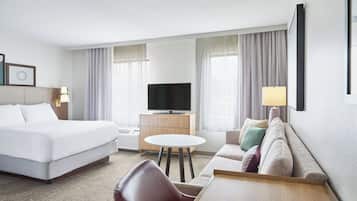 Premium bedding, in-room safe, desk, iron/ironing board