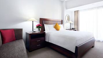 Premium bedding, in-room safe, desk, laptop workspace