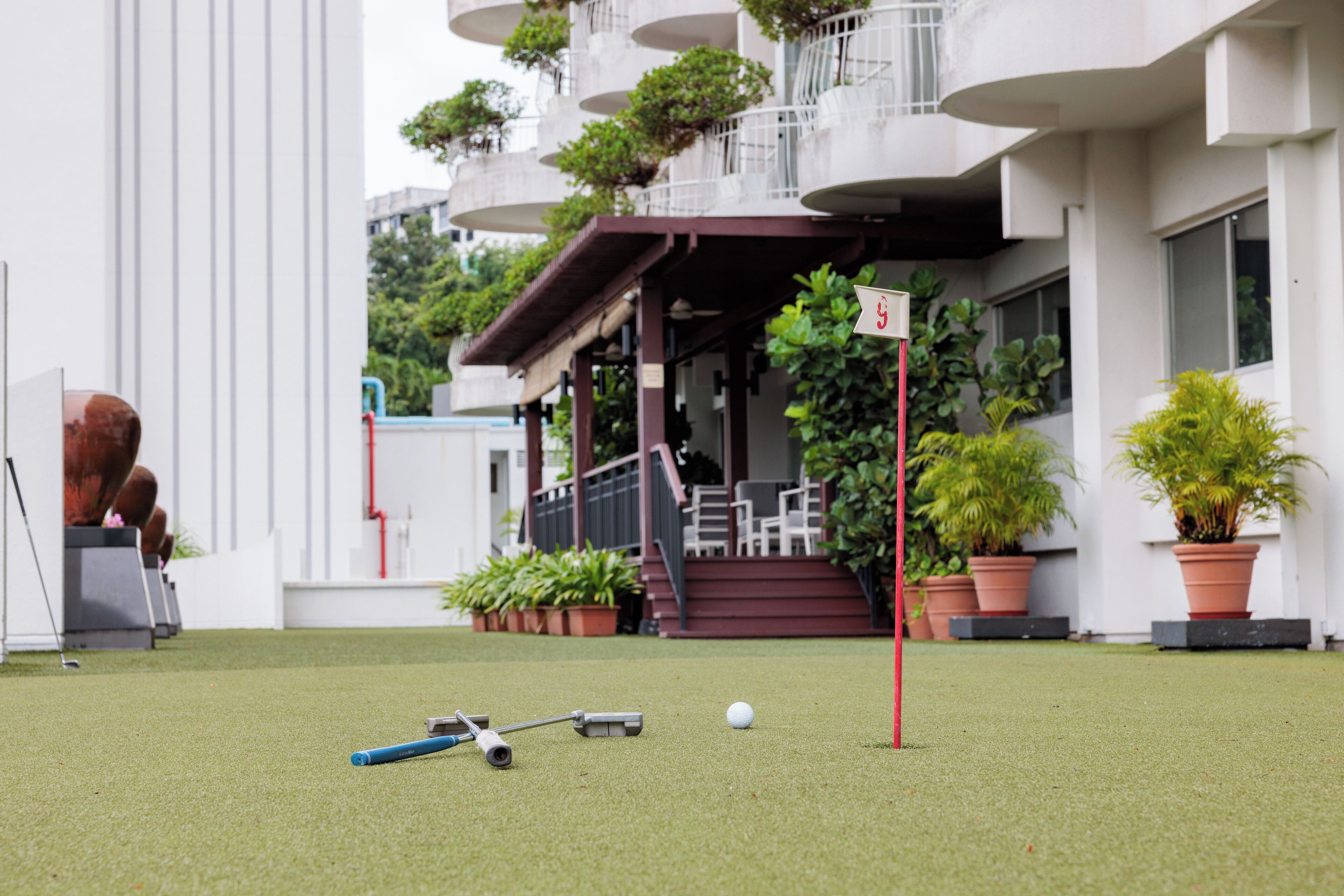 Mini-golf