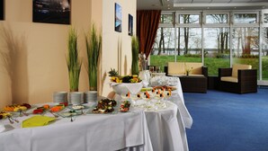 Buffet - Hotel Müggelsee Berlin (Berlin)