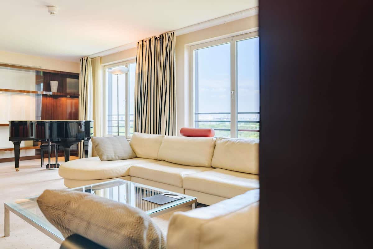 Suite presidencial, 1 cama King size | 1 habitación, ropa de cama hipoalergénica y minibar