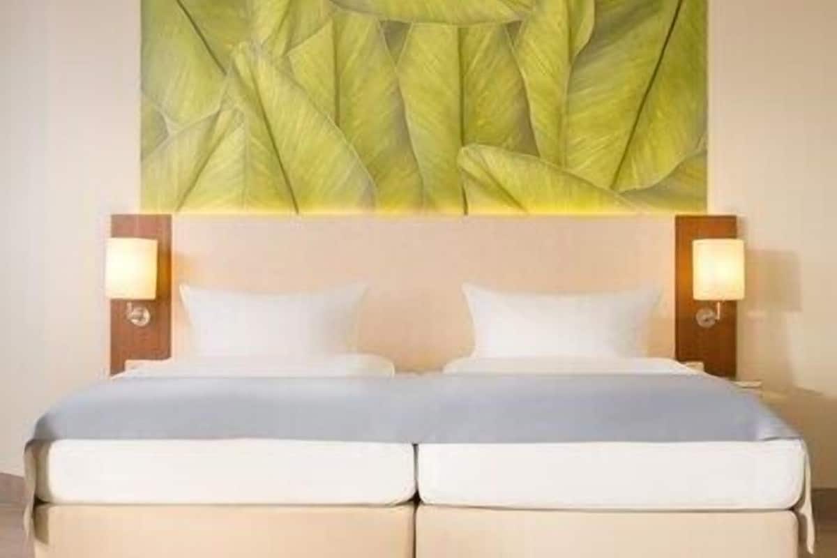 Hypo-allergenic bedding, blackout curtains, soundproofing, free WiFi