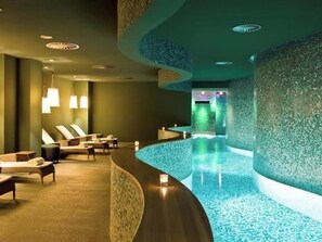 Piscine couverte, piscine extérieure