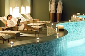 Piscine couverte, piscine extérieure