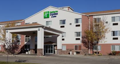 Holiday Inn Express & Suites Fort Pierre by IHG
