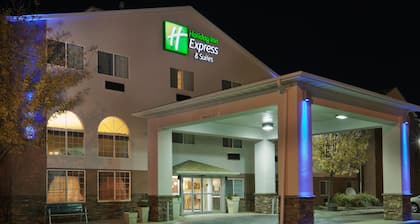 Holiday Inn Express & Suites Fort Pierre by IHG