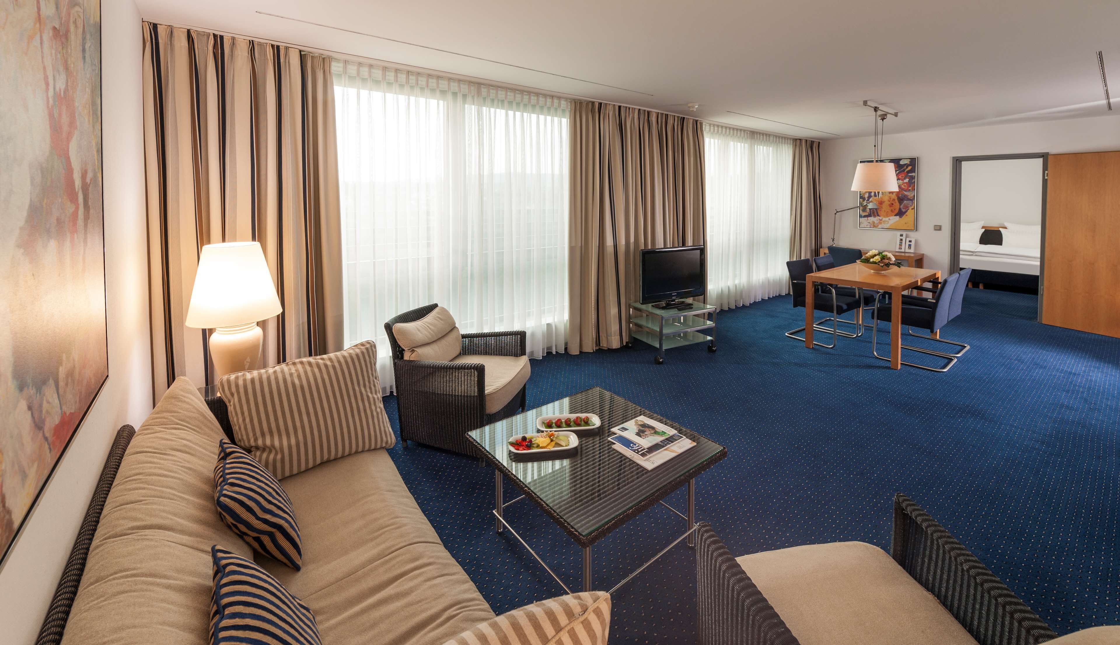 Premium bedding, in-room safe, desk, blackout curtains