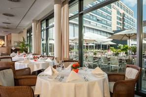 Restaurant - Dorint Pallas Wiesbaden (Wiesbaden)