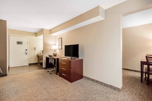 1 chambre, literie de qualité, bureau