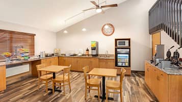 含每日全套早餐