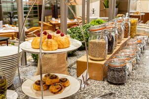 Daily buffet breakfast for a fee