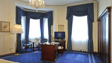 Business-Zimmer | Businesscenter im Zimmer