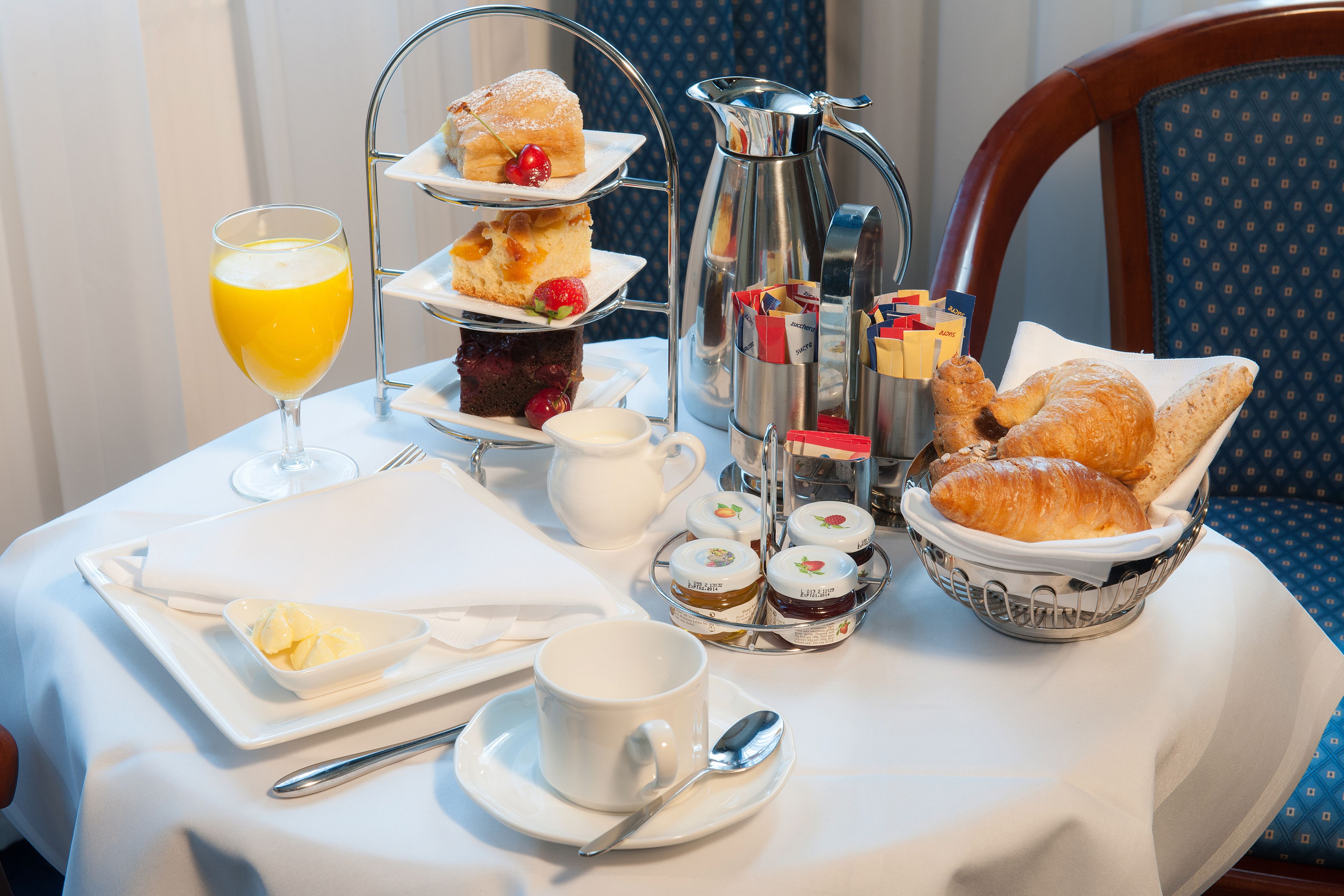 double room | room service – dining