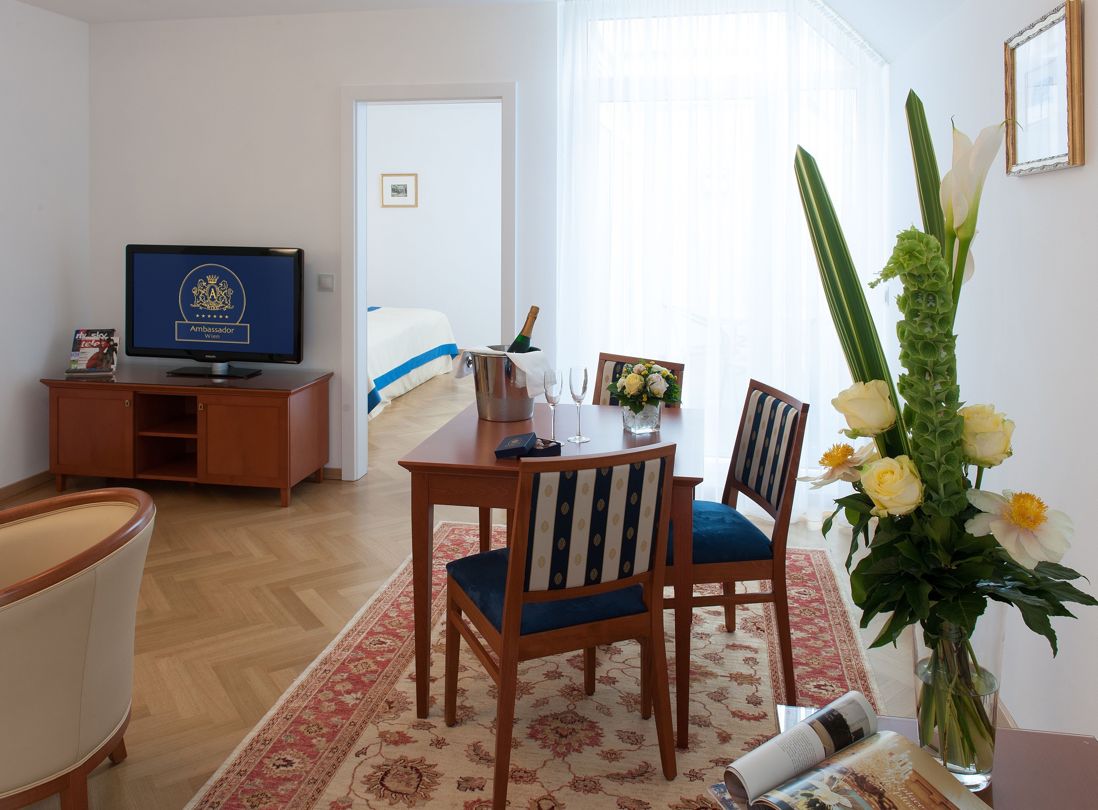 apartment, 1 bedroom, kitchenette | living area | smart tv