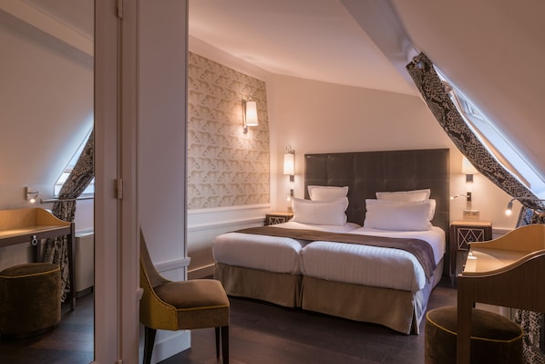 Standaard Twin kamer | Luxe beddengoed, pillowtop-bedden, een minibar, een kluis op de kamer