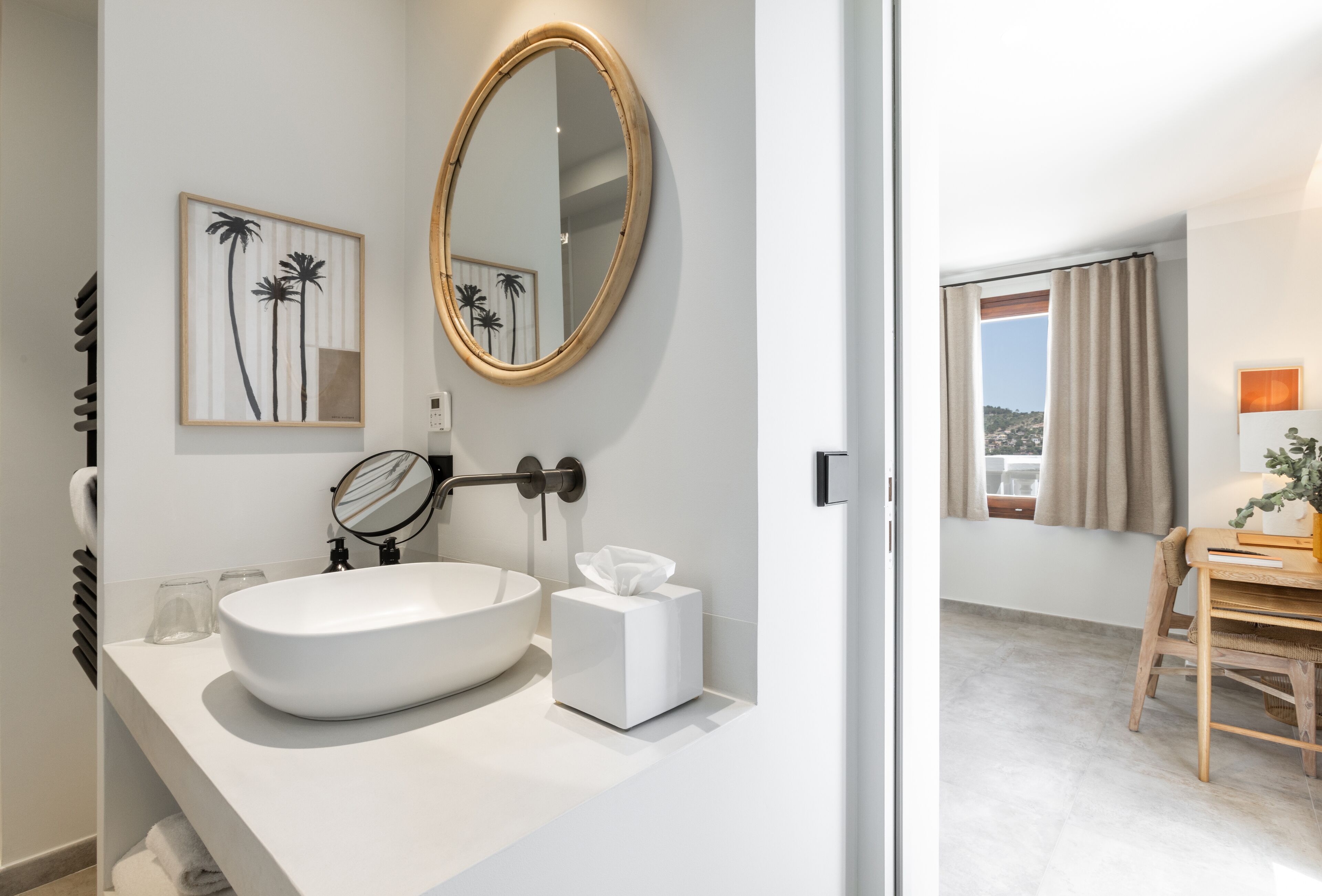 deluxe triple room | bathroom | bathtub, free toiletries, hair dryer, towels