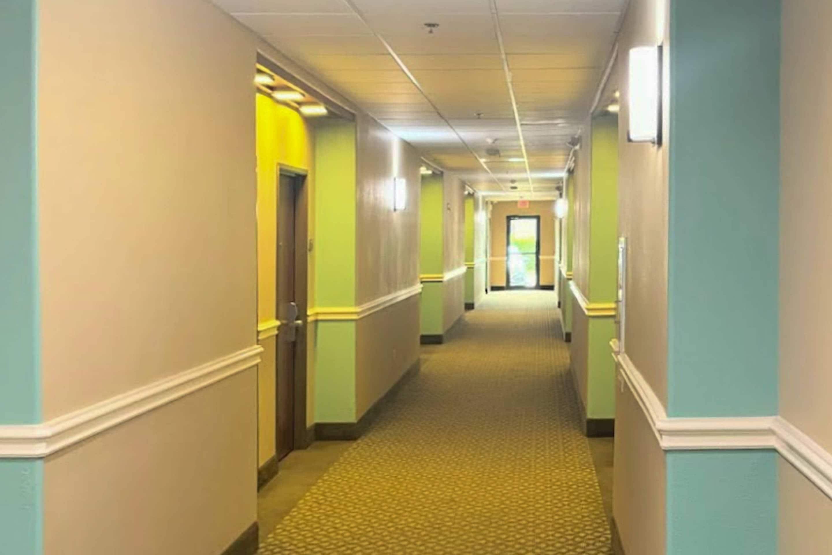 Photo - Comfort Suites Westchase Houston Energy Corridor