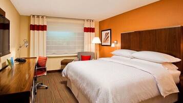 高級寢具、舒適加層、客房內保險箱、書桌