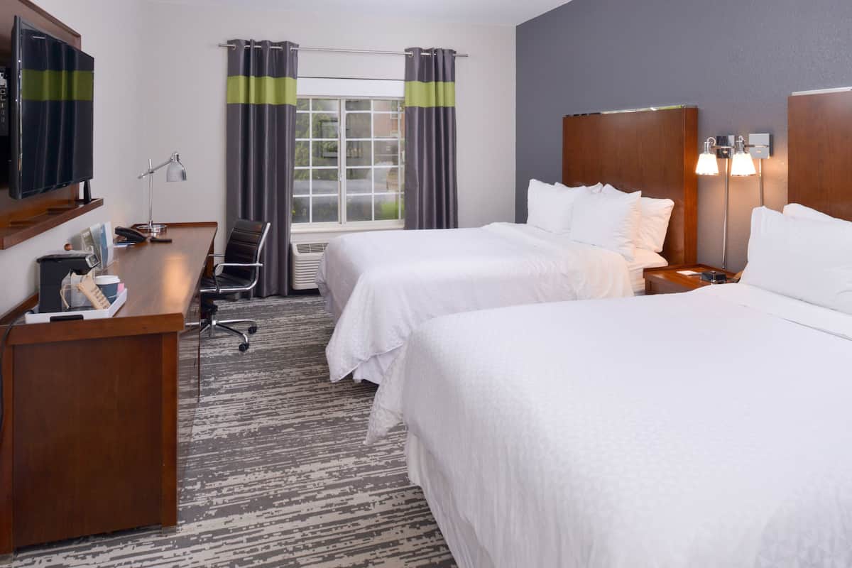 Premium bedding, pillowtop beds, in-room safe, desk