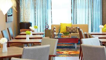 Breakfast, lunch and dinner served