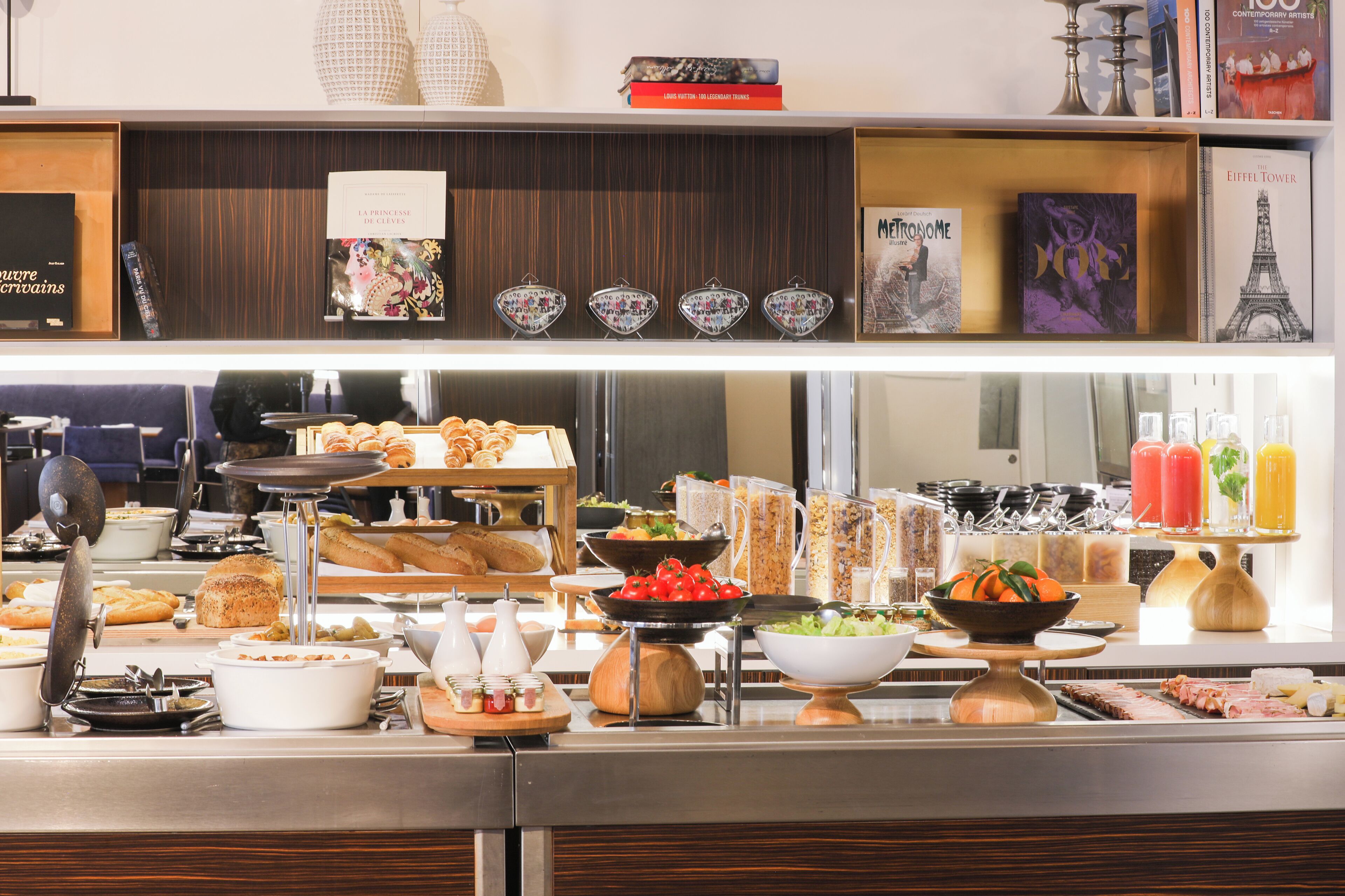 daily buffet breakfast (eur 30 per person)