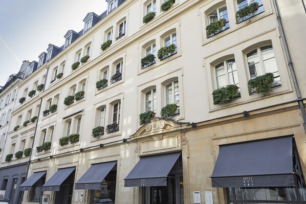 Front of property - Hotel Bel Ami (Paris)