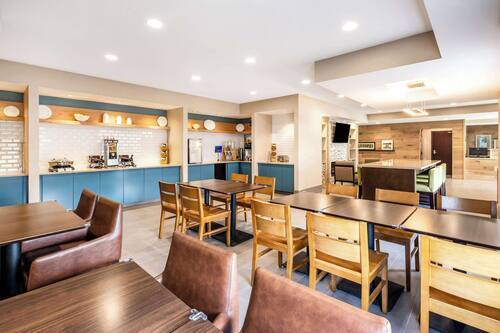 Free daily self-serve breakfast