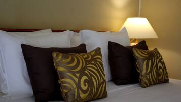 Chambre Exécutive | Draps en coton égyptien, couette en duvet d'oie, matelas Select Comfort