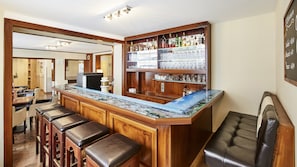 Bar (in der Unterkunft)