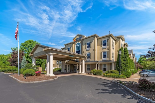 Comfort Inn & Suites Hadley - Amherst