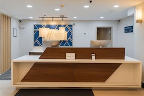 Exterior - Holiday Inn Express & Suites Alliance by IHG (Alliance)