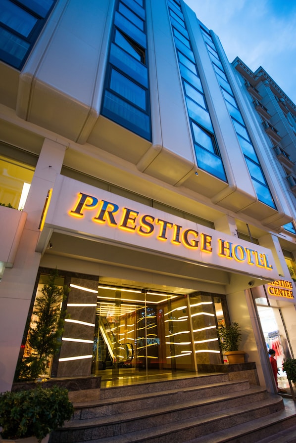 Property entrance - Prestige Hotel Old City (Istanbul)