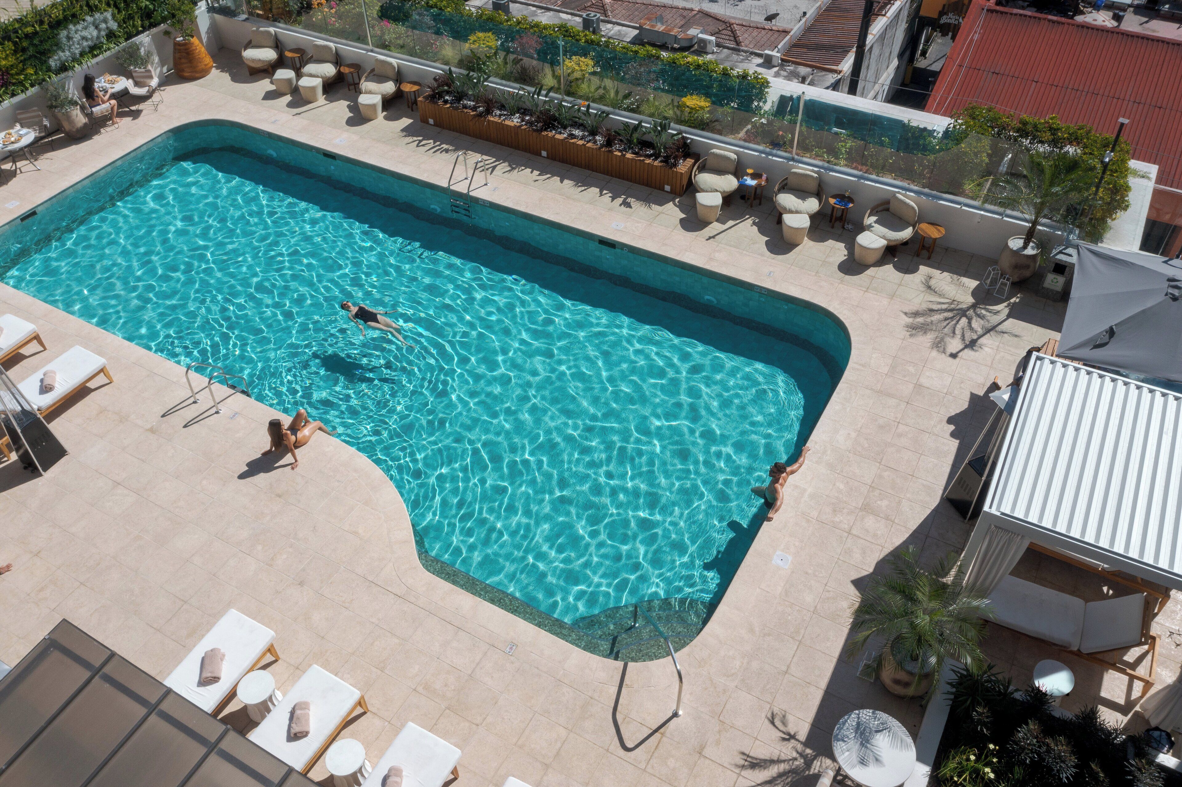 2 outdoor pools, sun loungers