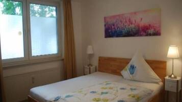 Míníbar, straujárn/strauborð