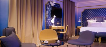 Idol Hotel