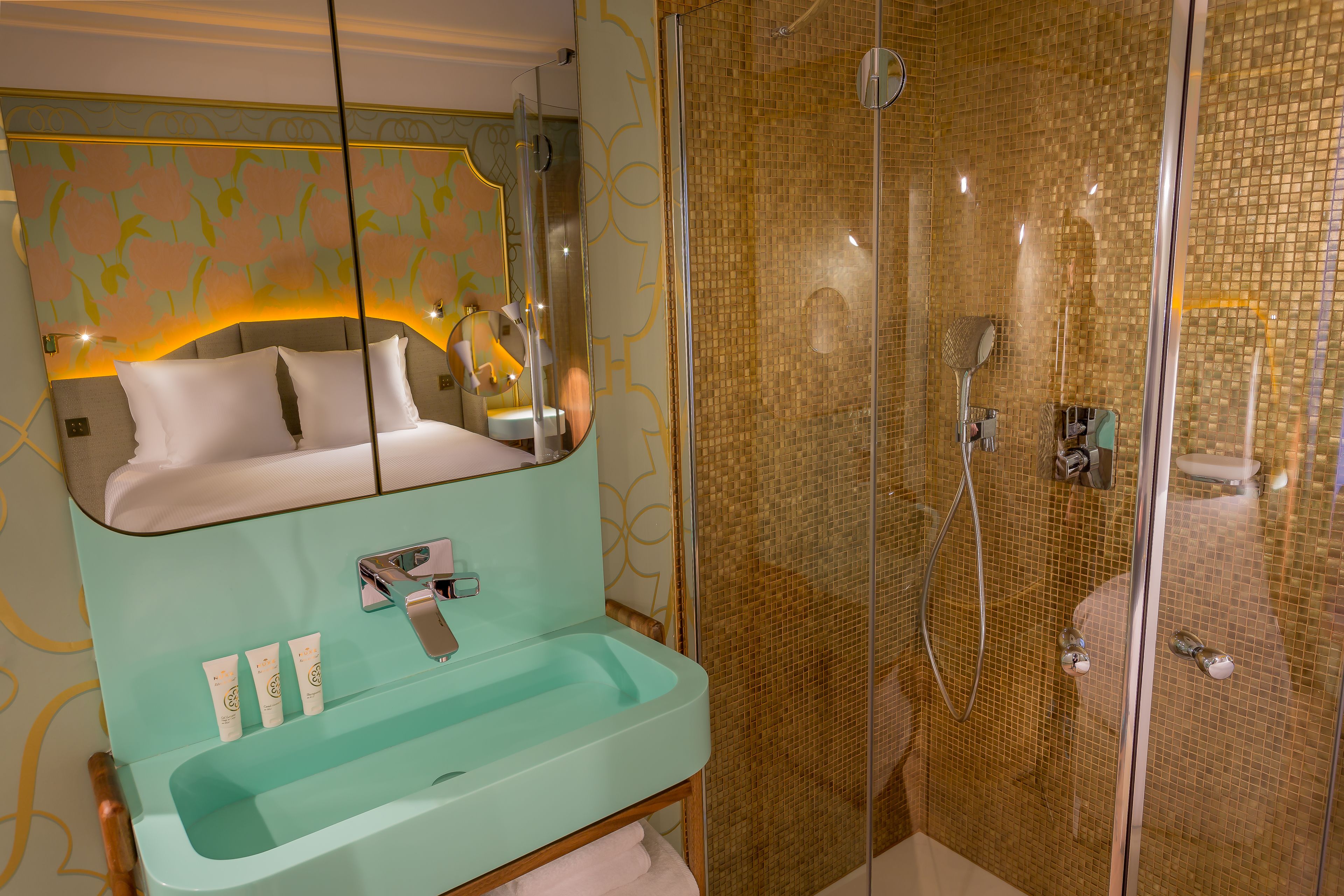 double room (lady soul) | bathroom | shower, free toiletries, hair dryer, towels