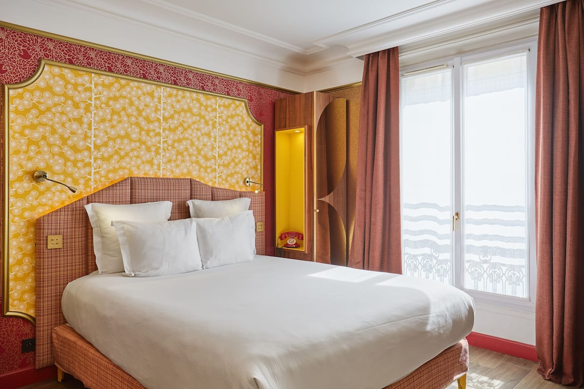 1 bedroom, premium bedding, minibar, in-room safe