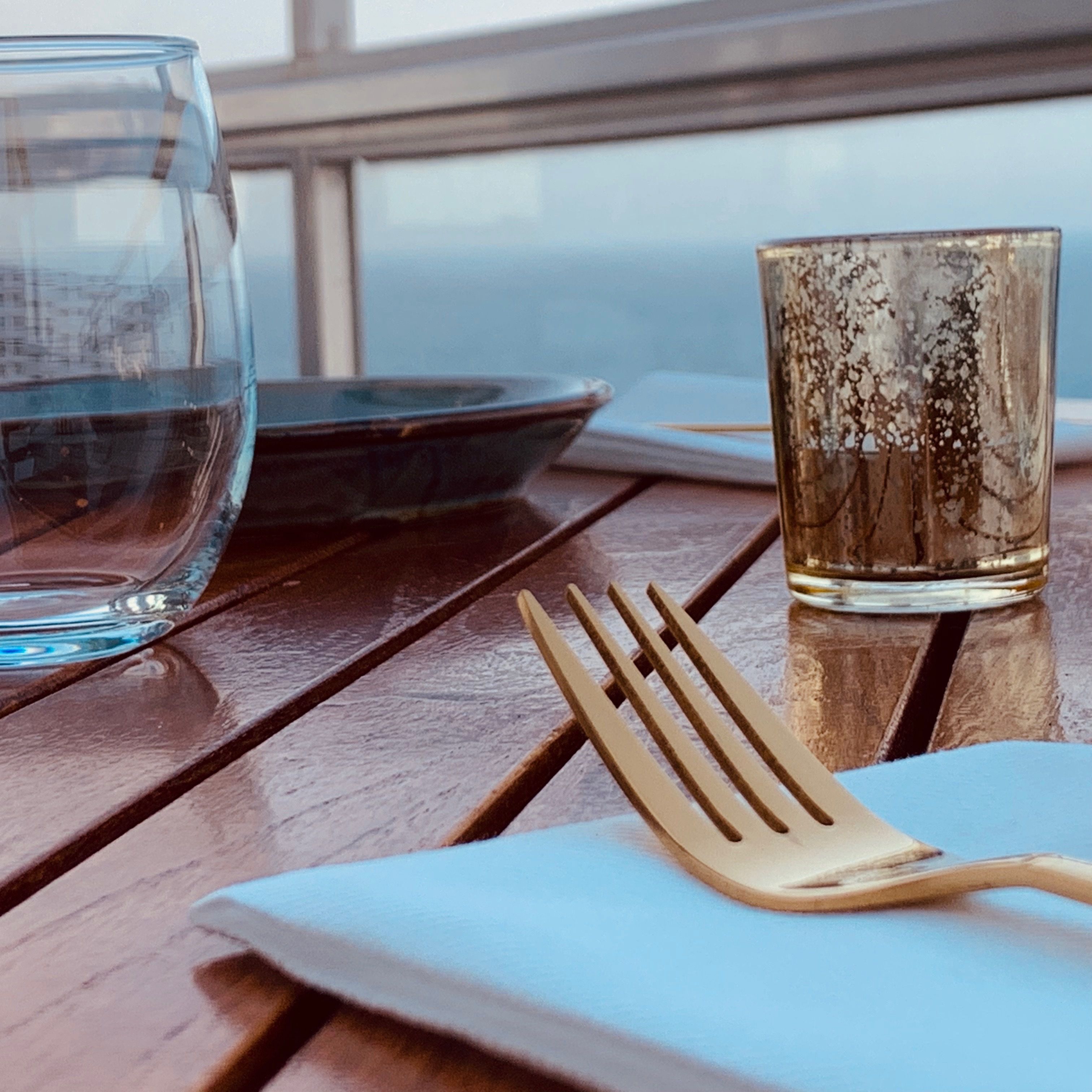 3 restaurants, breakfast, lunch, dinner served; mediterranean cuisine