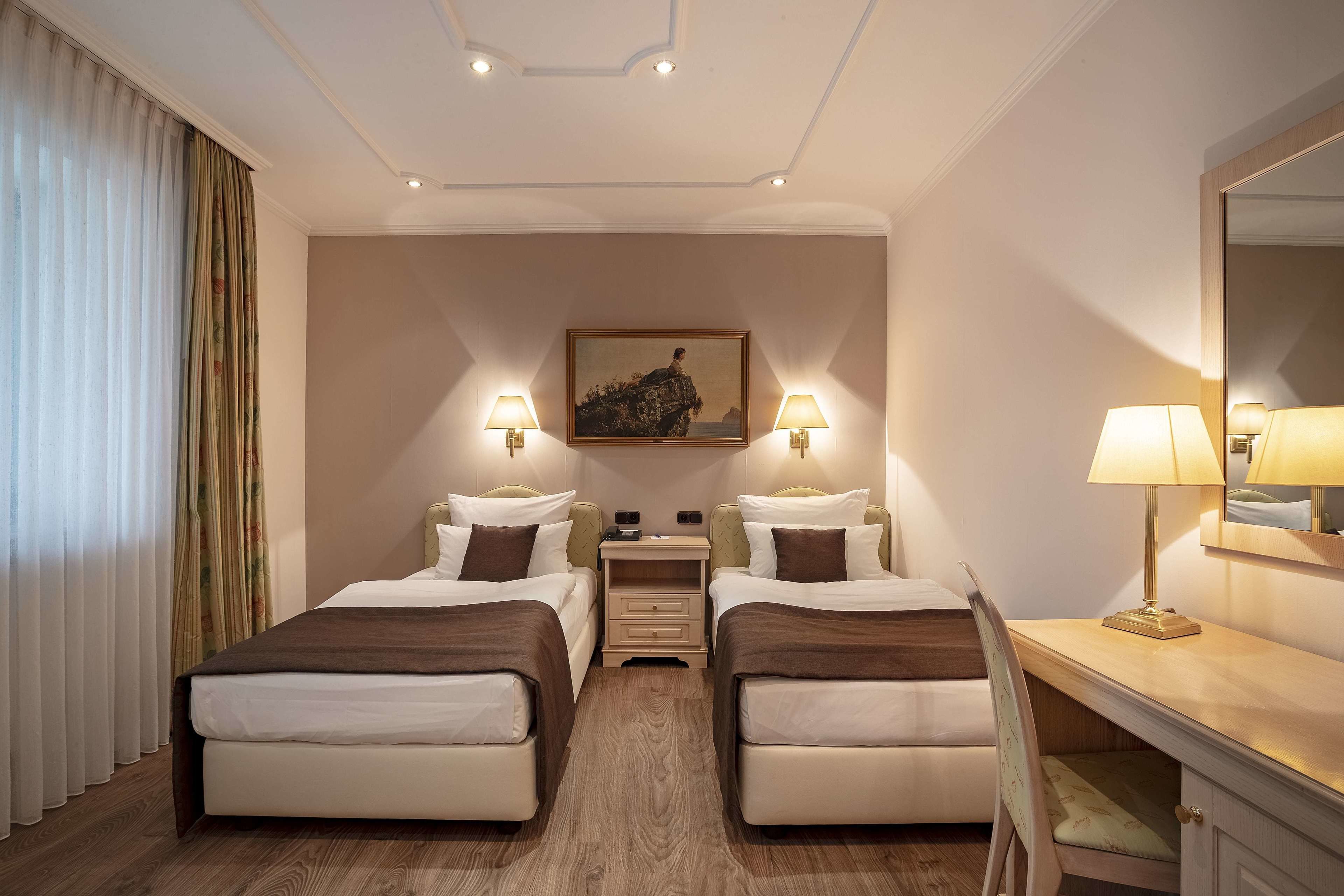 standard double or twin room | 1 bedroom, hypo-allergenic bedding, minibar, in-room safe