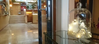 Central Hotel