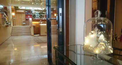 Central Hotel