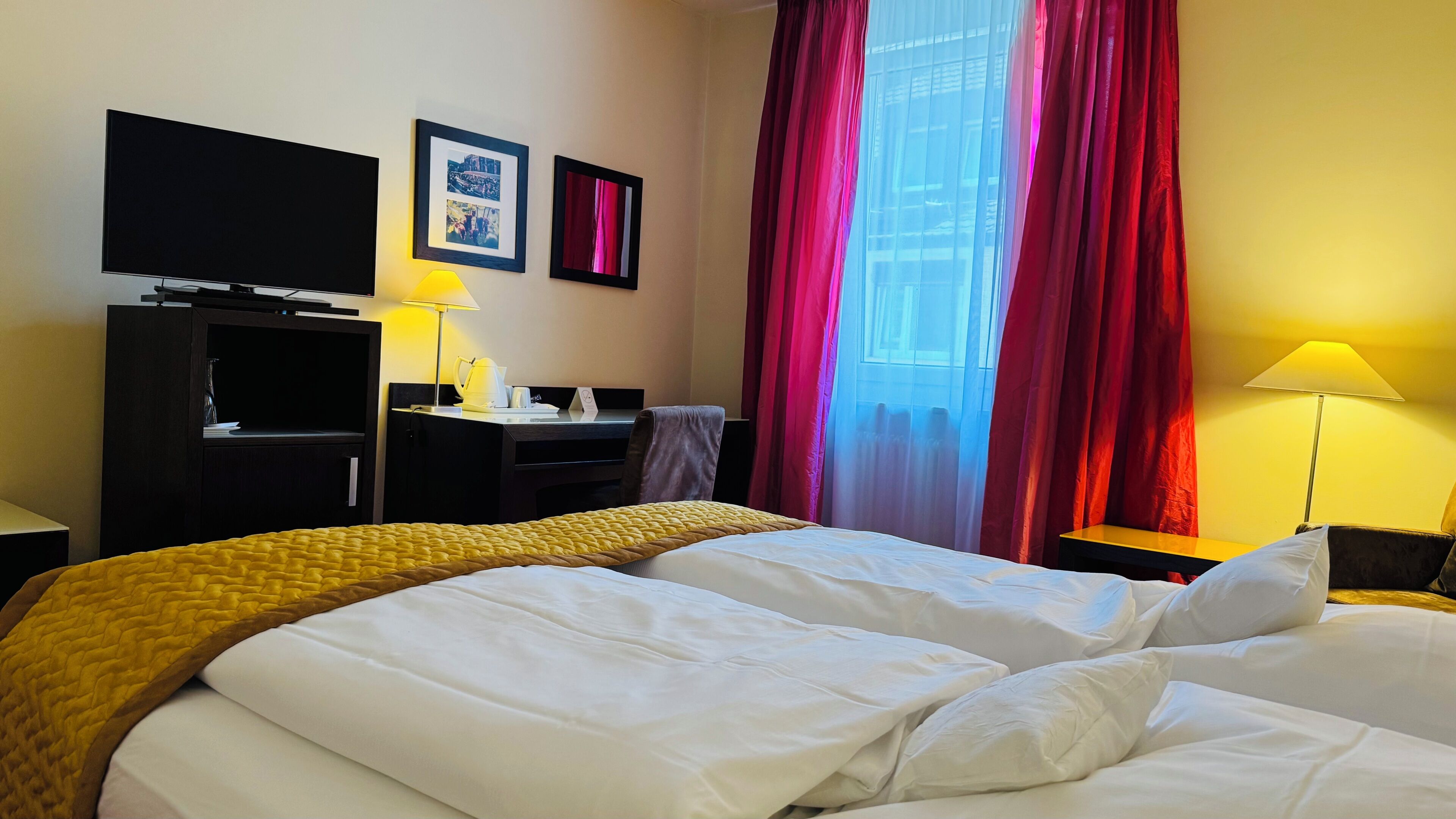 Photo - Central Hotel