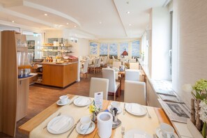 Dagelijks ontbijtbuffet inbegrepen