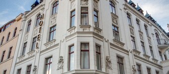 Akzent Am Goldenen Strauss