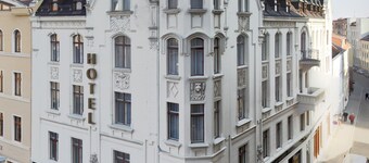Akzent Am Goldenen Strauss