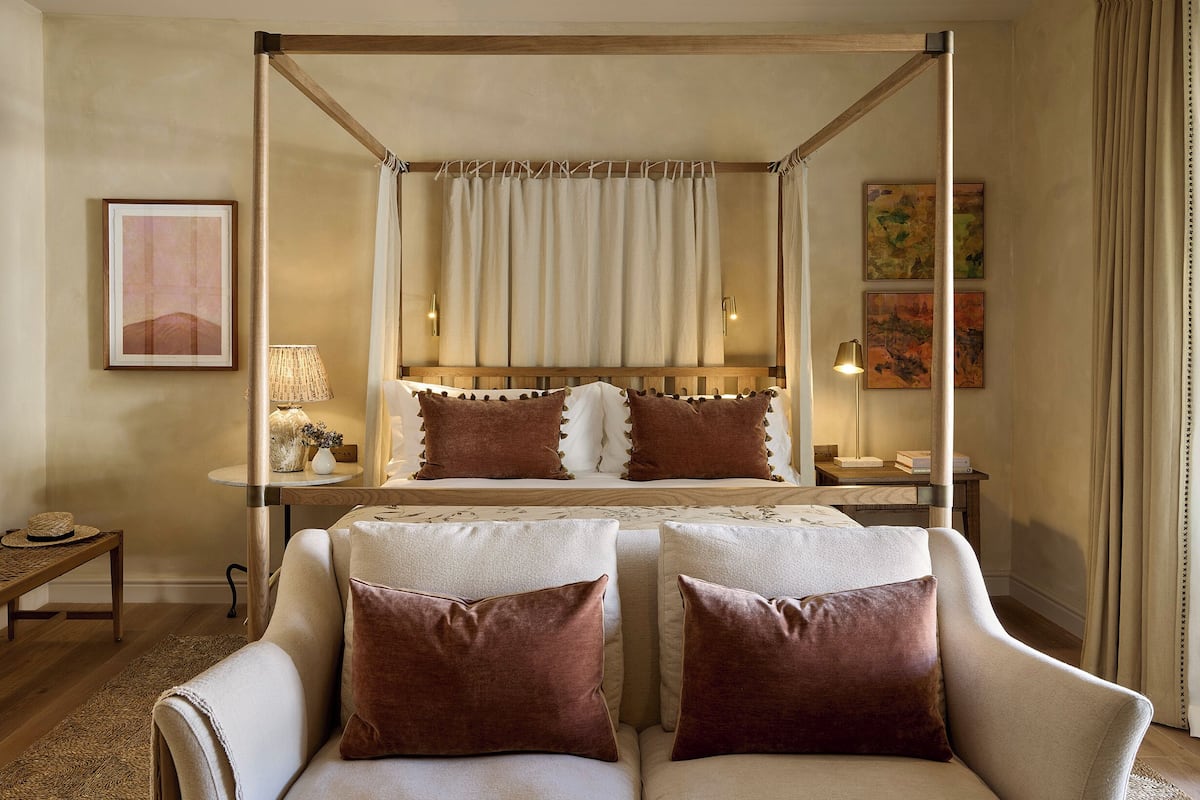 1 bedroom, premium bedding, minibar, in-room safe