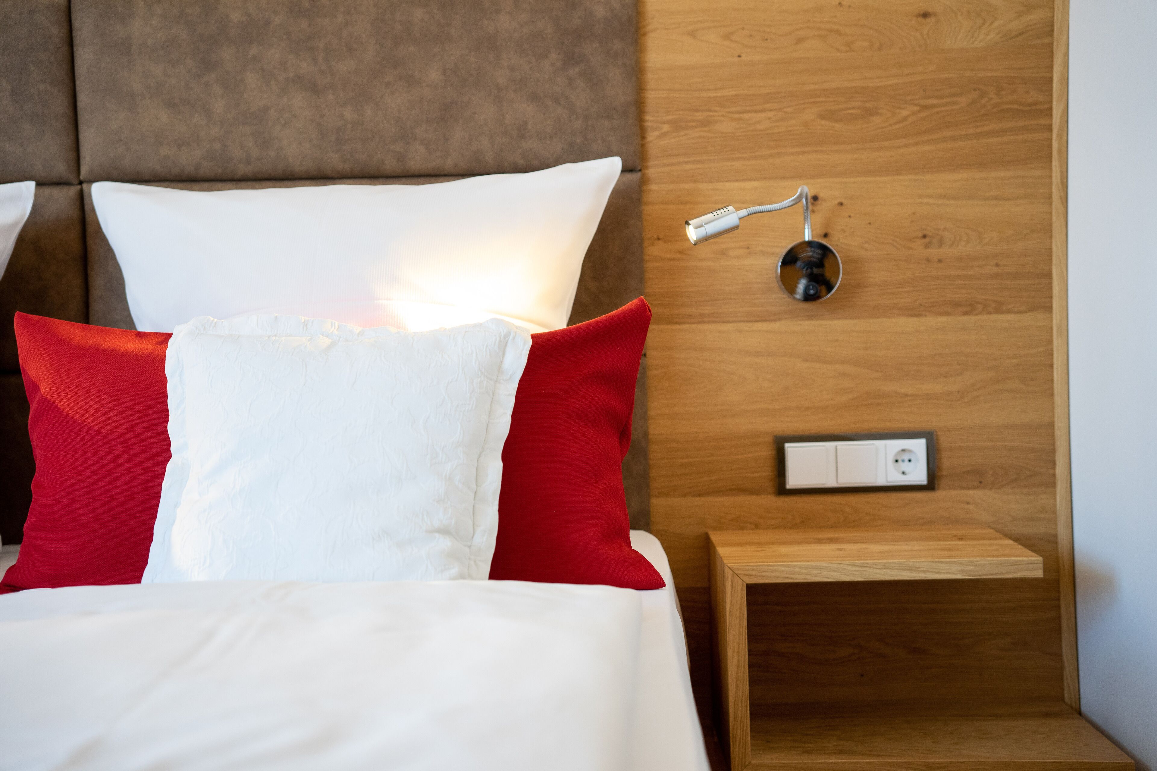 deluxe double room | 1 bedroom, hypo-allergenic bedding, free minibar, in-room safe