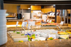 Frokostbuffé hver dag (EUR 21 per person)