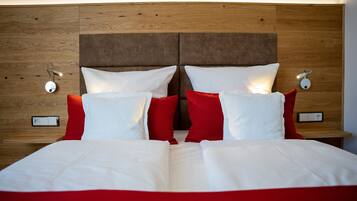 Allergikerbettwaren, kostenlose Minibar, Zimmersafe, Schreibtisch